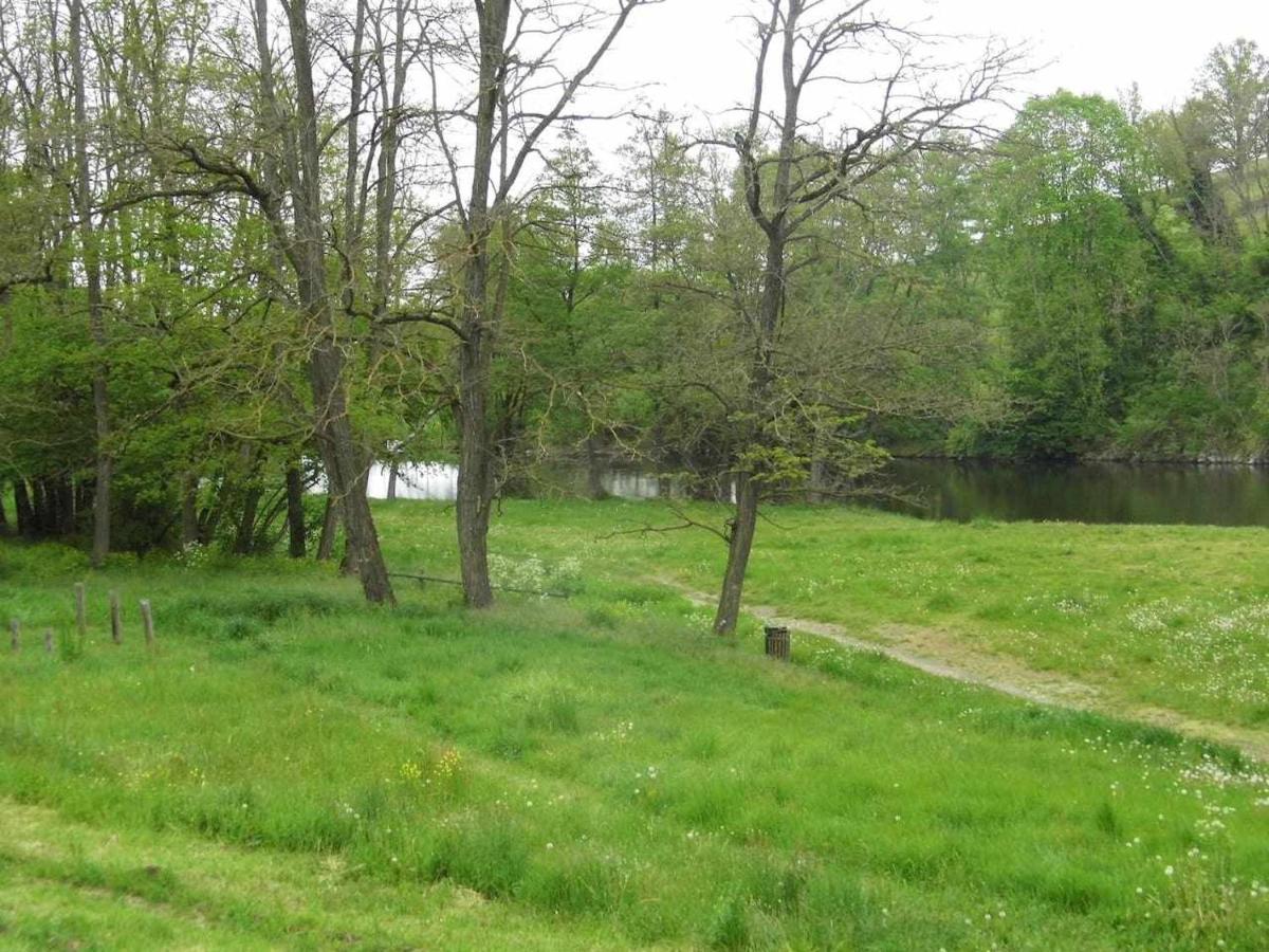Joli Petit T2 Calme Au Bord De Leau Vieille-Brioude Exterior foto